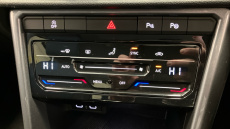 Volkswagen T-Roc 2.0 TSI 4MOTION Style 5dr DSG Petrol Hatchback